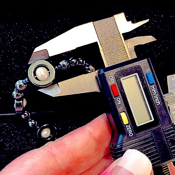 Handmade Metallic Haematite Bracelet 7mmLovely Natural Freshwater Pearls - Picture 10 of 15